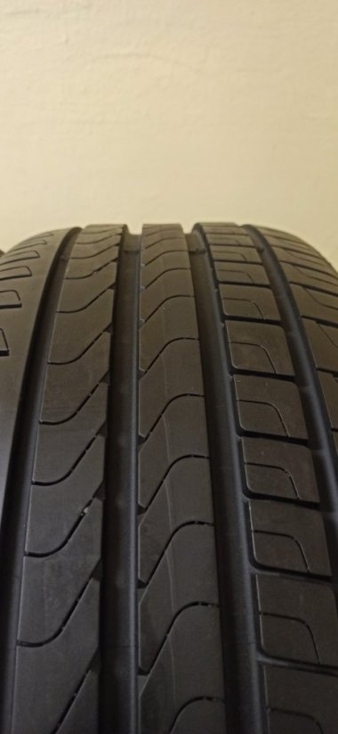Pirelli Scorpion 235/50 R19 99V 5,5 - 7 mm (Bazarové)