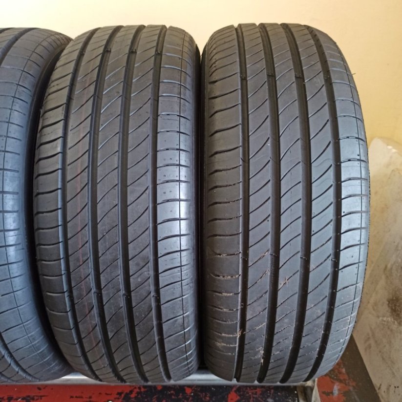 Michelin 195/55 R16 87H 6-6,5mm (Bazarové)