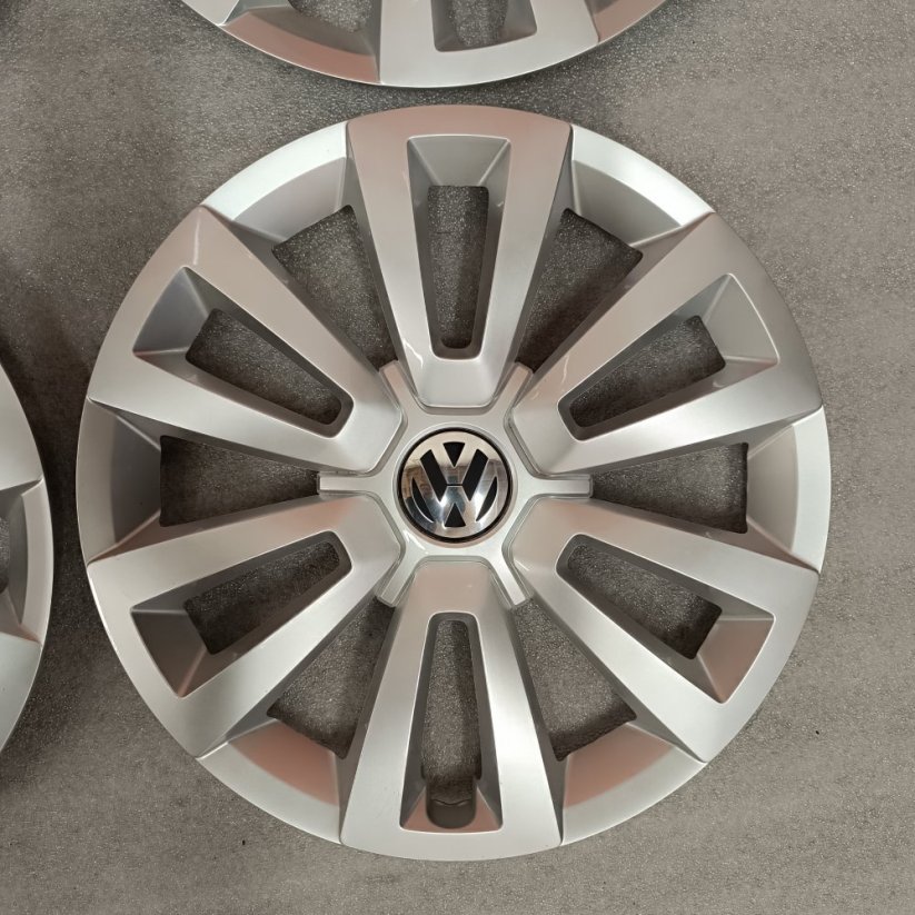 Poklice Volkswagen Passat, Golf, Touran 16" TOP STAV - NOVÉ (použité)-KOPIE