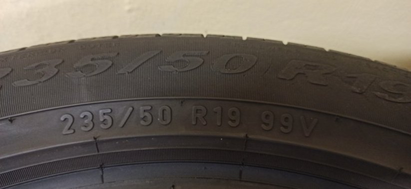 Pirelli Scorpion 235/50 R19 99V 5,5 - 7 mm (Bazarové)