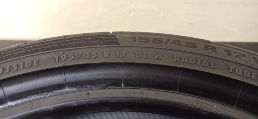 Continental 195/45 R17 81W 4mm (Bazarové)