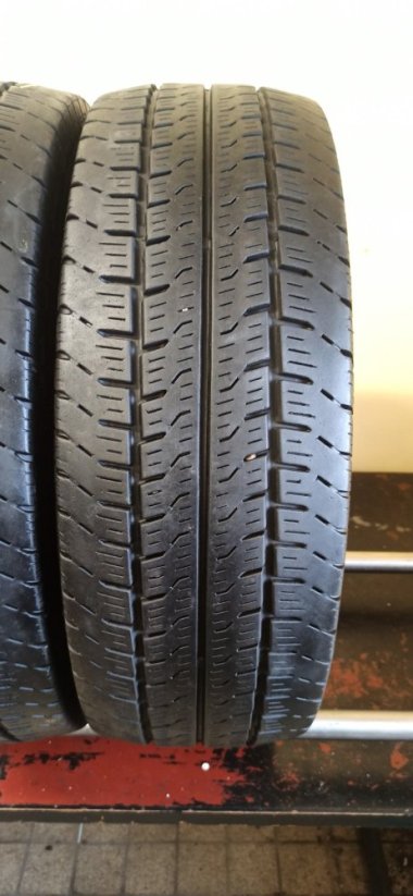 Point S 225/65 R16C 112/110R 6mm (Bazarové)