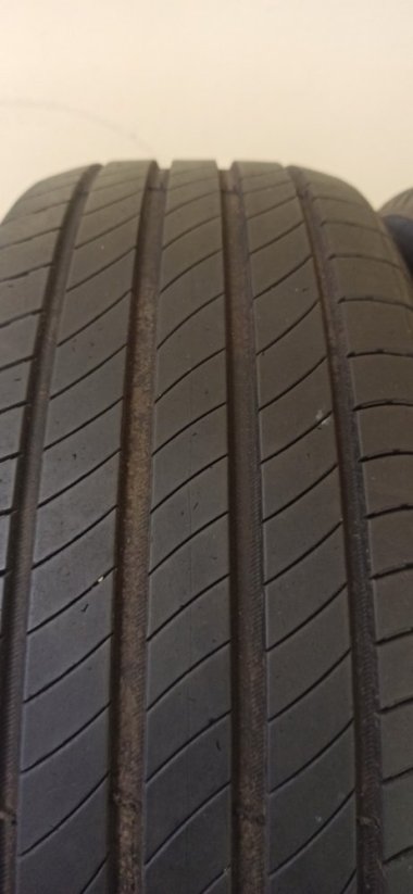 Michelin Primacy 4 205/60 R16 92H 4,5 - 5 mm (Použité)