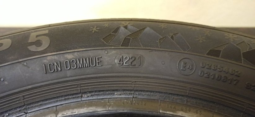 Semperit Speed - Grip 5 185/60 R15 88T 4,5-5,5 mm (Bazarové)
