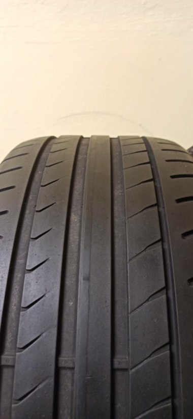 Dunlop 245/40 R17 91W 4,5-5,5mm (Použité)