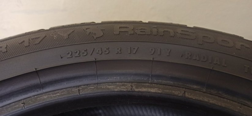 Uniroyal Rain Sport 3 225/45 R17 91Y 7,5 mm (Bazarové)