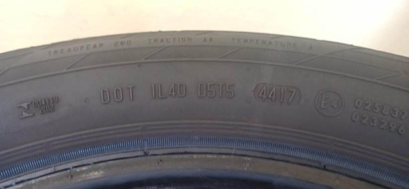Continental 225/50 R17 94W 4,5mm (Použité)