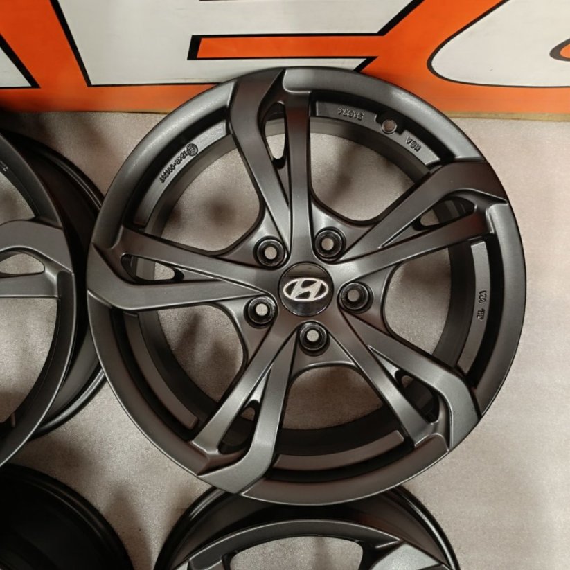 Originální alu kola Hyundai Santa Fe 7Jx17'' ET47