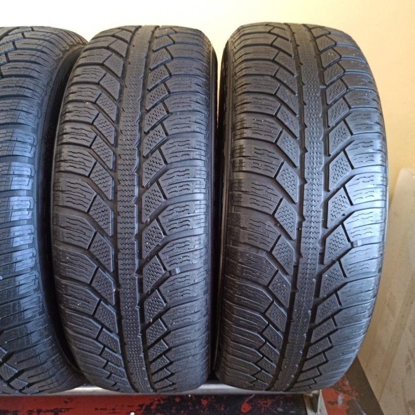 Semperit 215/65 R17 99H 1x6,5-7,5mm; 3x4-5mm (Bazarové)