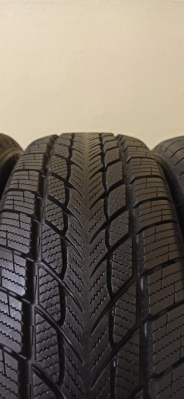 Davanti Wintoura 175/65 R14 82T 7 - 7,5 mm (Použité)