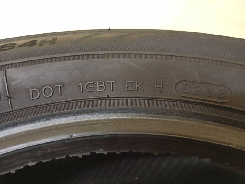Hankook 185/60 R15 84H 4,5-5,5mm (Bazarové)