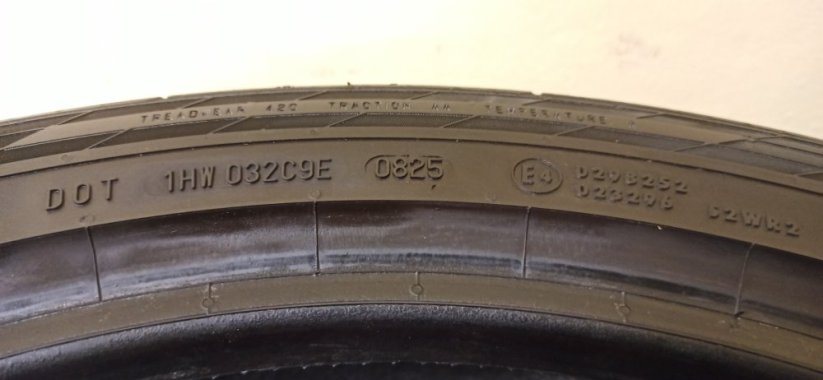Continental Sport 5 235/45 R20 100V 5,5 - 6,5 mm (Použité)