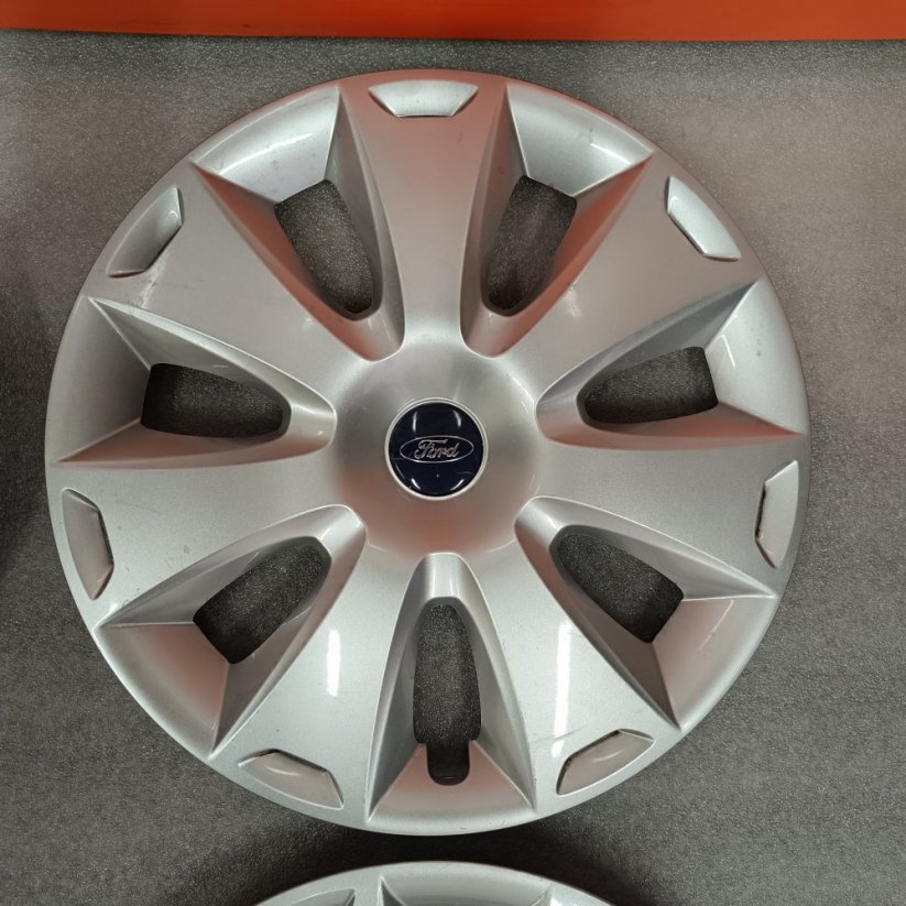 Puklice Ford Focus, Mondeo, C-Max 16" (bazarové)