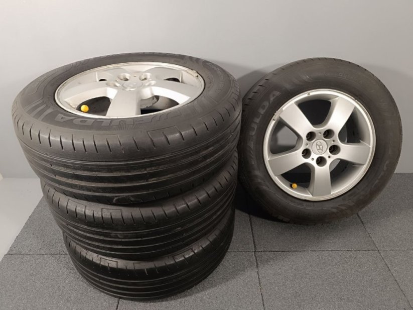 ALU kola Hyundai Tucson, letní pneu 215/65 R16