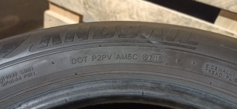 Landsail 205/60 R16 92V 4mm (Bazarové)