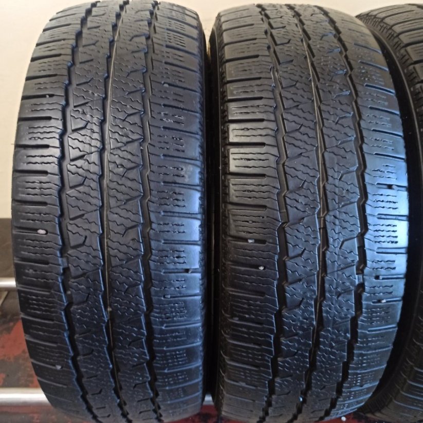 Maxxis 215/60 R17C 109/107H 2x7,5mm, 2x6,5mm (Bazarové)