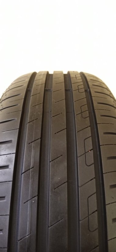 Goodyear Efficient Grip 205/55 R17 91V 6 mm (Bazarové)