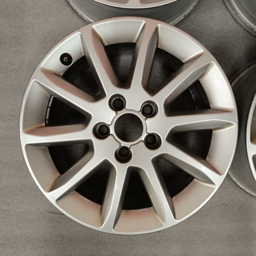 Originální alu kola na Audi A4 7Jx16'' , R16 ET46