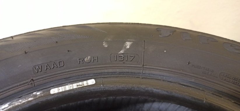 Firestone Winterhawk 3 185/65 R15 88T 5,5 - 6,5 mm (Bazarové)