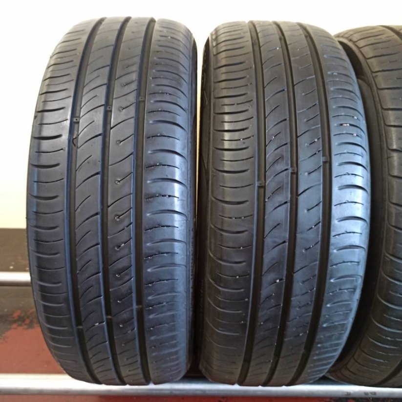 Kumho 185/60 R15 84H 2x6,5mm; 2x4,5-5mm (Bazarové)