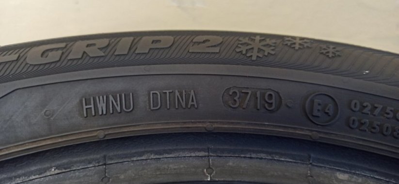 Semperit 165/60 R15 77T 7mm (Bazarové)