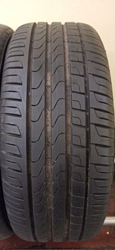 Pirelli Cinturato Seal 225/45 R18 95W 6 - 6,5 mm (Použité)