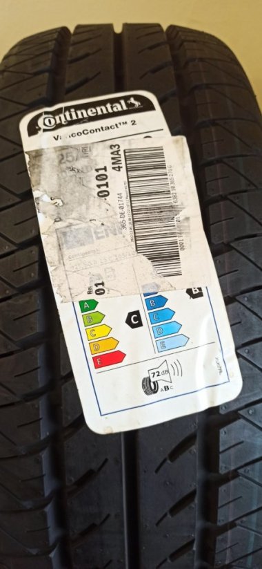 Continental VancoContact2 225/60 R16C 105/103H 8mm (Bazarové)