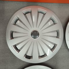 Poklice Audi A4 16" (bazarove)