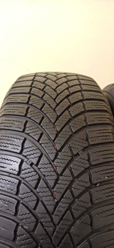 Bridgestone Blizzak 205/60 R16 96H 4,5 - 5 mm (Bazarové)