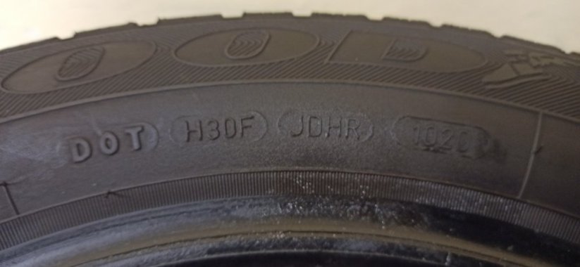 Goodyear Vector 4 Seasons 205/55 R16 94V 5 - 6 mm (Použité)