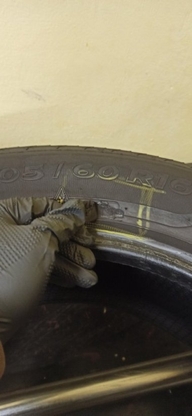 Sava esKimo hp2 206/60 R16 92H 4,5 - 5,5 mm (Bazarové)