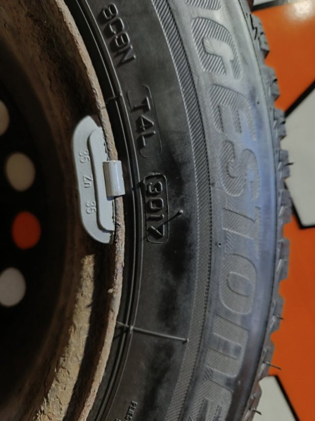 Zimní kola Volkswagen 5x112, ET47, pneu 195/65 R15