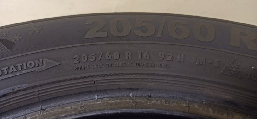 Semperit Speed-Grip 5 205/60 R16 92H 7,5 mm (Bazarové)