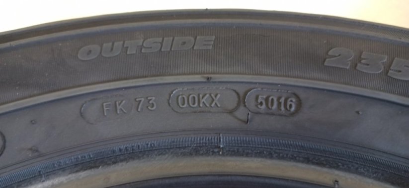 Michelin 235/60 R16 104H 5-6mm (Použité)