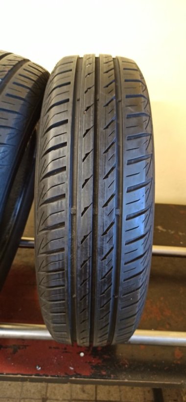 Point S Summerstar 3+ 175/70 R14 84T 5,5 - 6,5 mm (Bazarové)