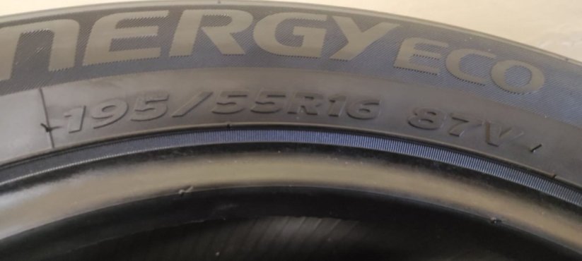Letní pneu Hankook 195/55/16 4,5-5mm (Bazarové)