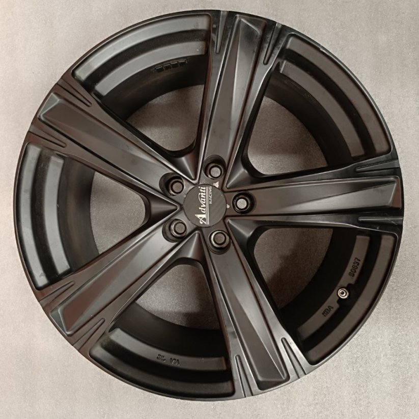 Alu kola Advanti 8,5Jx19 , R19 , 5x108 , ET35