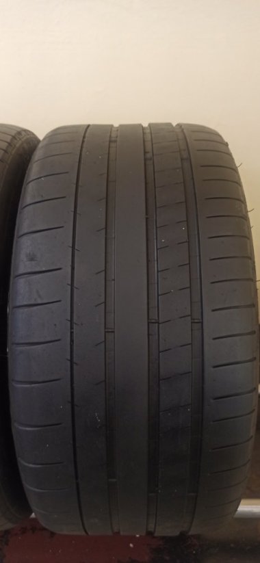 Michelin Pilot Super Sport 275/35 R19 100Y 4-5 mm (Bazarové)