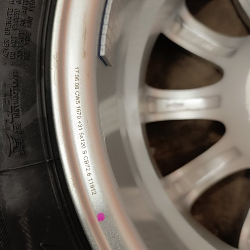 ALU kola OXXO 5x120 zimní pneu 205/60/16 NOVÁ SADA