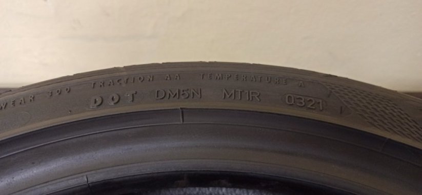 GOODYEAR EAGLE F1 ASYMMETRIC 5 225/40 R18 3-3,5mm (Bazarové)