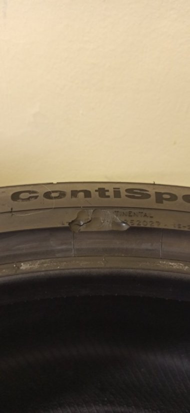 Continental Sport 5 235/45 R20 100V 5,5 - 6,5 mm (Použité)