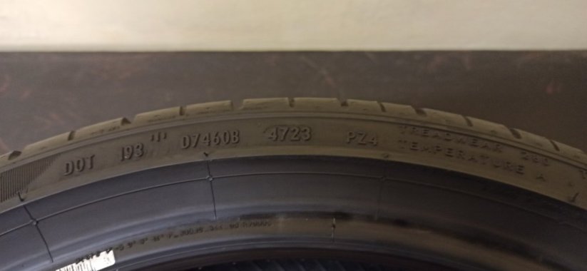 Pirelli P Zero Run Flat 205/40 R18 86W 4 mm (Použité)