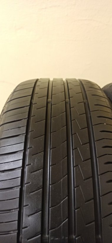 Falken Ziex Ecorun 235/55 R17 103H 6 mm (Použité)