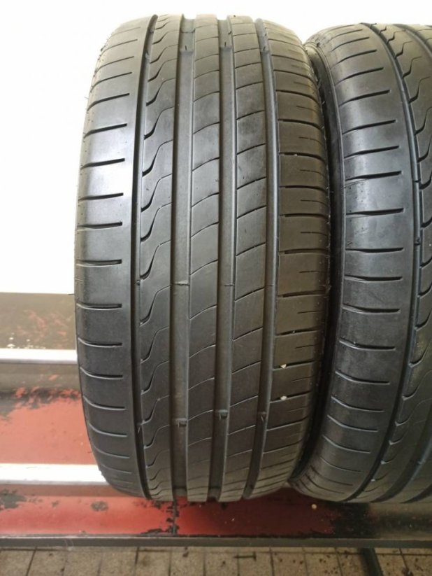 Minerva Radial 245/45 R19 102Y 5-5,5mm (Bazarové)