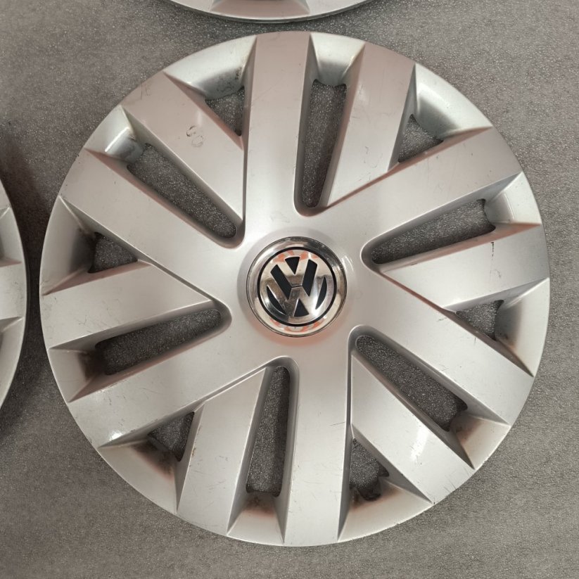 Poklice Volkswagen Polo 15" (bazárove)