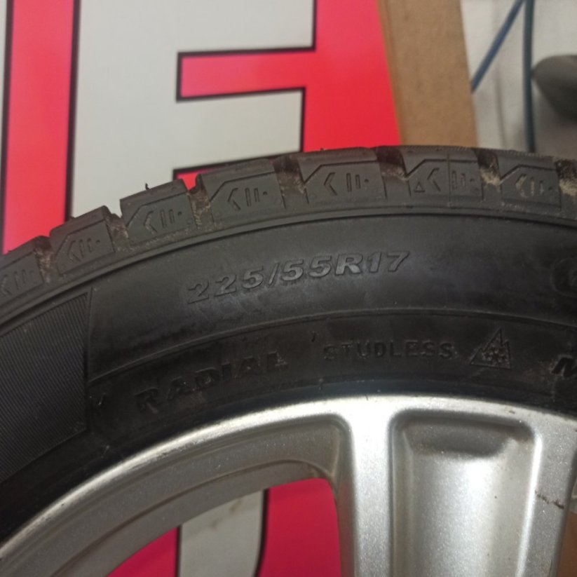 ALU kola Brock 5x114,3 + zimní pneu 225/55 R17