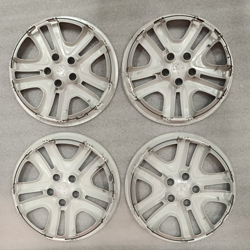 Poklice Opel Astra 16" (použité)