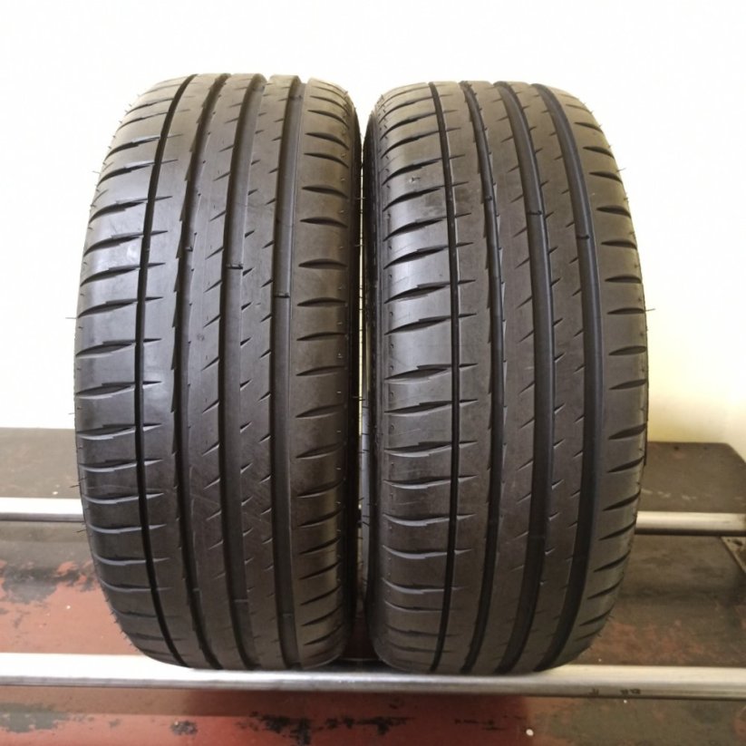 Michelin Pilot Sport 4 215/45 R17 91Y 7 mm (Bazarové)