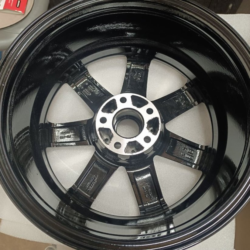 Alu kola Autec 7,5Jx17 , R17, 5x112 , ET28 , TOP