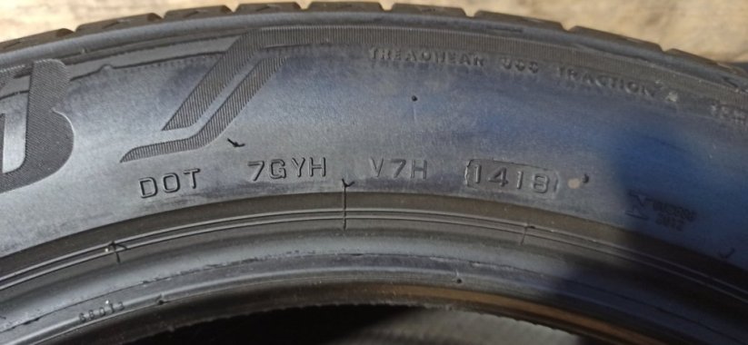 Bridgestone 285/45 R20 108W 4,5-5mm (Bazarové)